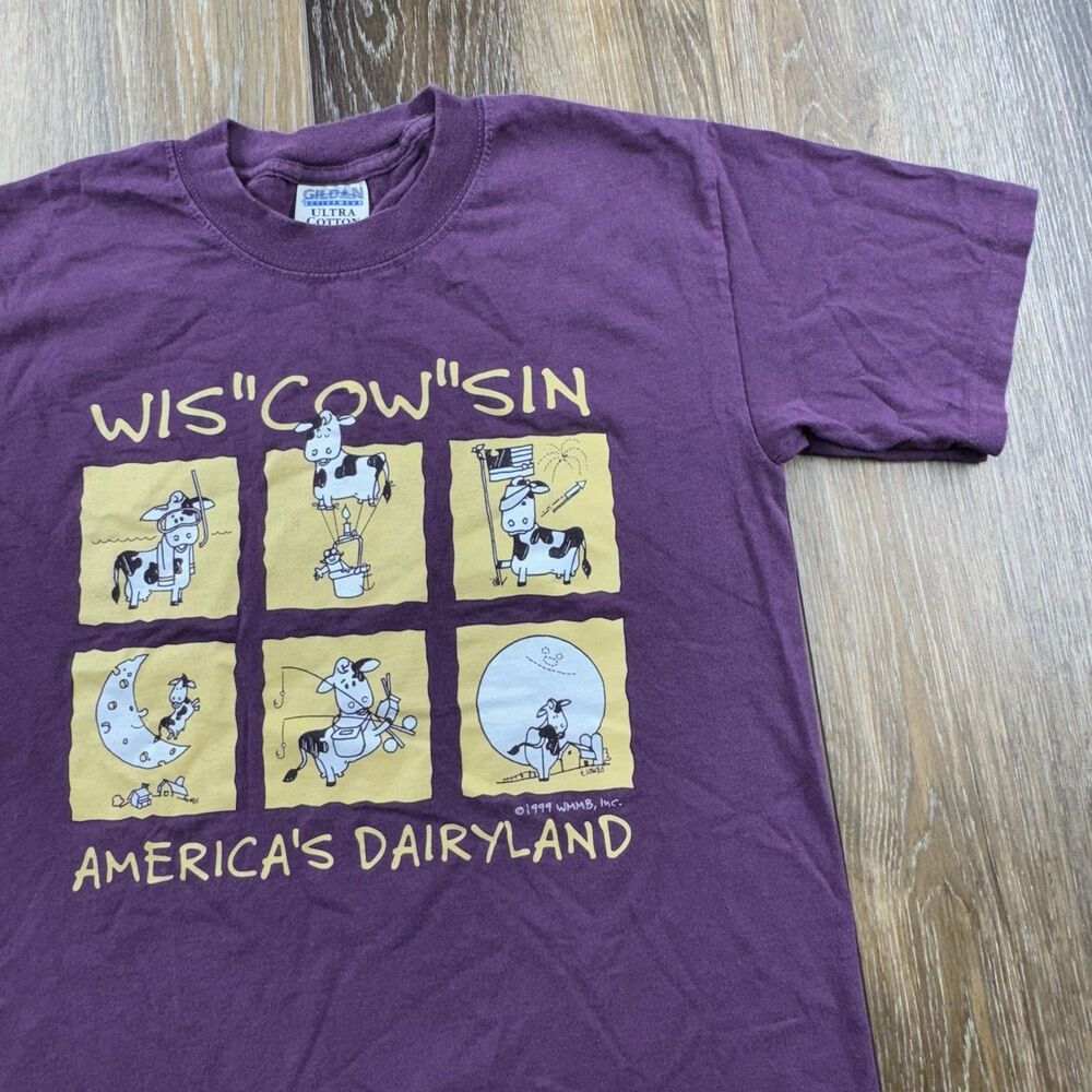 Vintage Wisconsin Shirt Mens S Purple 1999 Americas Dairyland Cow Milk Cartoon
